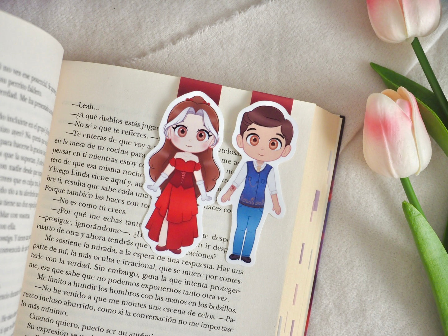 Marcapáginas Scarlett & Julian de “CARAVAL”